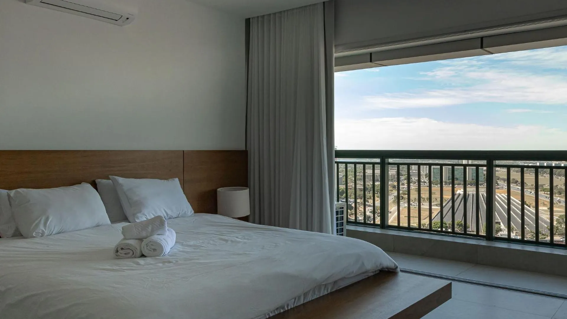 Conforto E Vista Panoramica Com Banheira Hotel Vision Tv Wifi Ar Cond E Cozinha Brasília